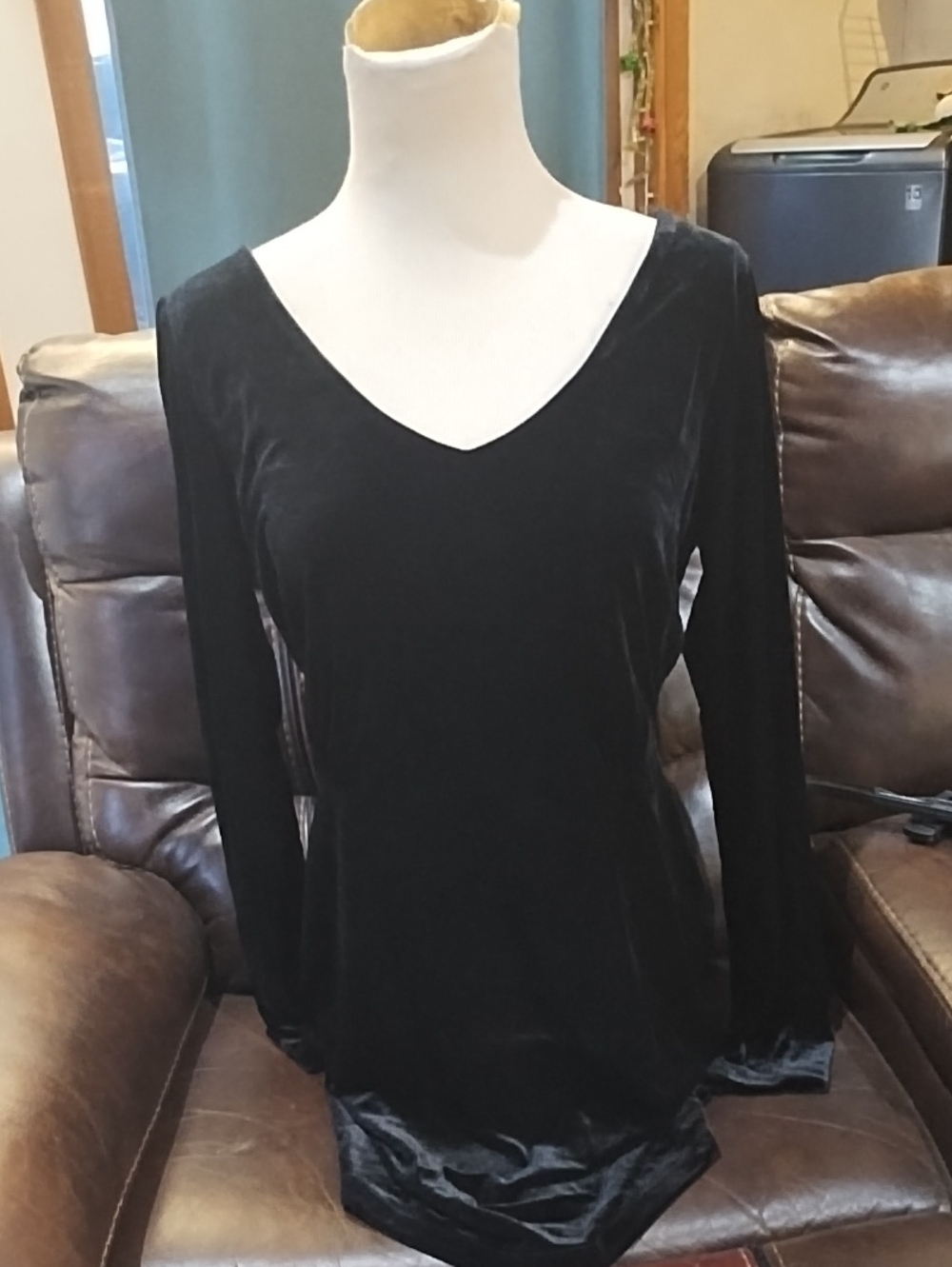 BCBGeneration Black Velvet V-Neck Long Sleeve Dress